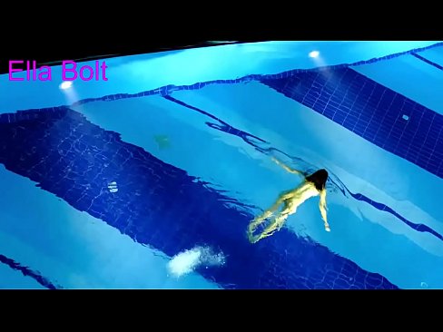 ❤️ Ich kann nicht aufhören zuzusehen, junge Blondine beim Nacktschwimmen im Pool des ELLA BOLT Resorts erwischt ️❌ Fucking video bei uns de.virtsextor.ru ☑