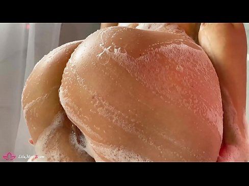 ❤️ Brünette masturbiert Muschi mit Vibrator zu intensivem Orgasmus in der Dusche ️❌ Fucking video bei uns de.virtsextor.ru ☑