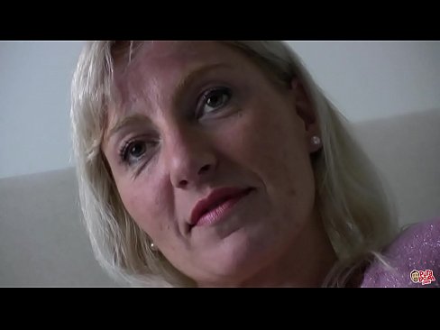 ❤️ Die Mutter, die wir alle gefickt haben ... Lady, benehmen Sie sich! ️❌ Fucking video bei uns de.virtsextor.ru ☑